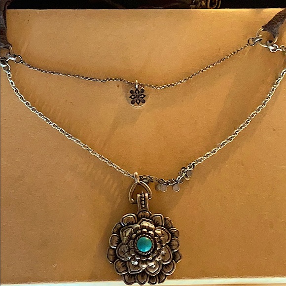 Lucky Brand Jewelry - Lucky brand boho flower necklace